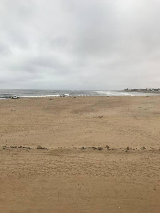A Zen And Chic Beachfront Apartment Swakopmund Esterno foto