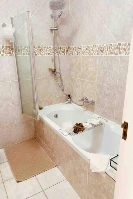 A Zen And Chic Beachfront Apartment Swakopmund Esterno foto