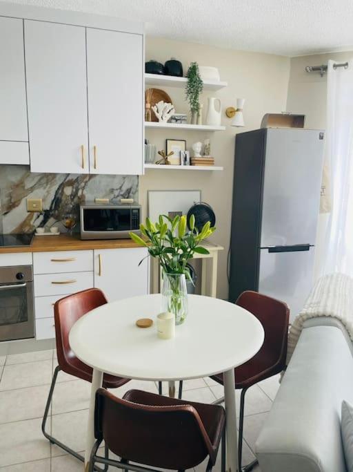 A Zen And Chic Beachfront Apartment Swakopmund Esterno foto